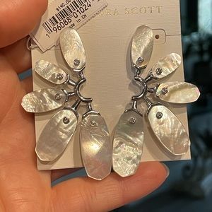 NWT Kendra Scott Ashlyn Ivory Mother Of Pearl Statement Earrings